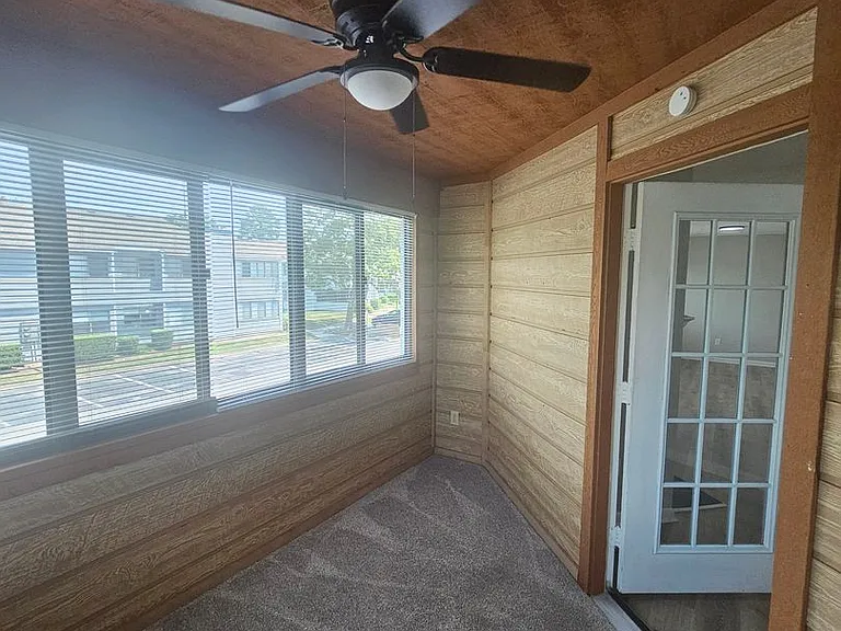 526 Glenn Regis Way — Photo 33