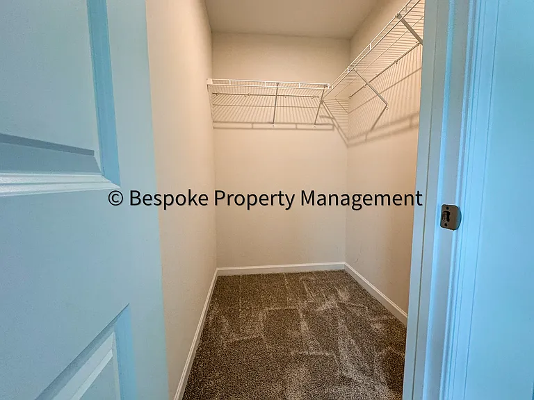 56 Dover Ct — Photo 20