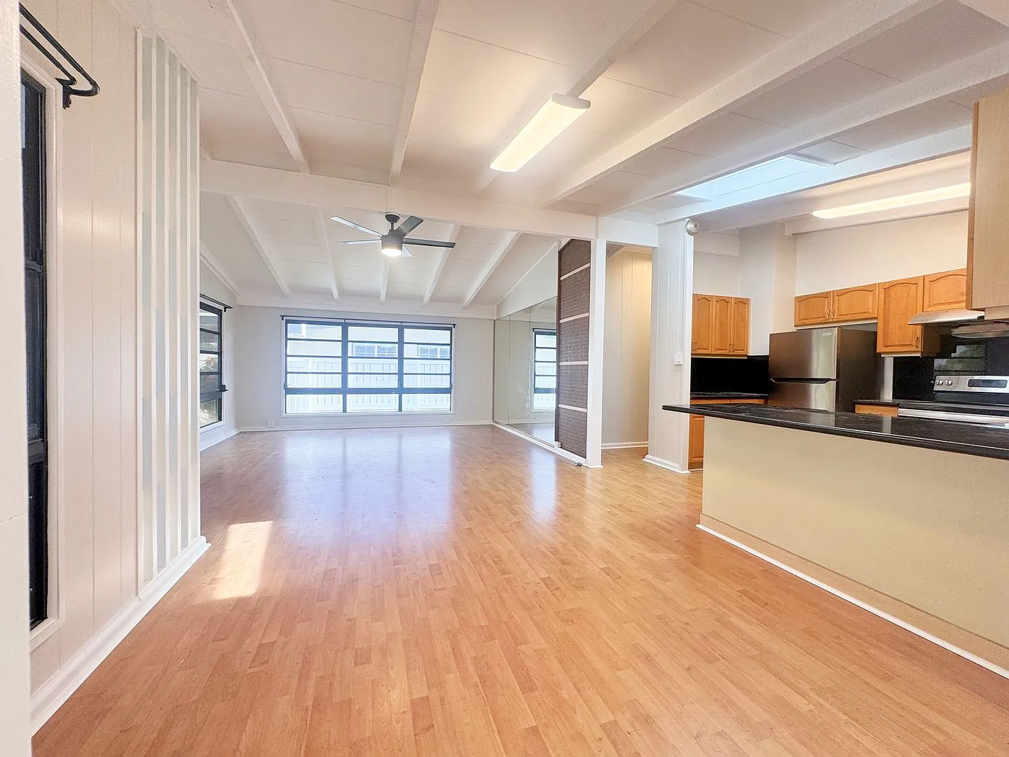 4 Bedroom, 2 Bathroom Single Family Home in Enchanted Lake w/PV Panels! — Photo 4