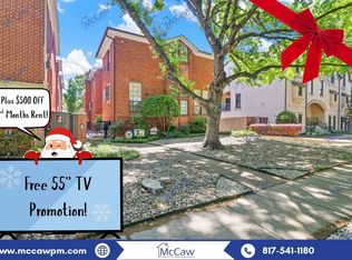 4141 Hyer St APT B, Dallas, TX 75205