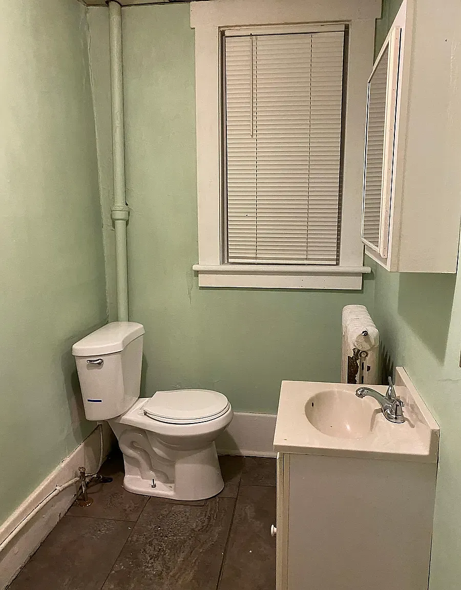 2 bed, $650 — Photo 1