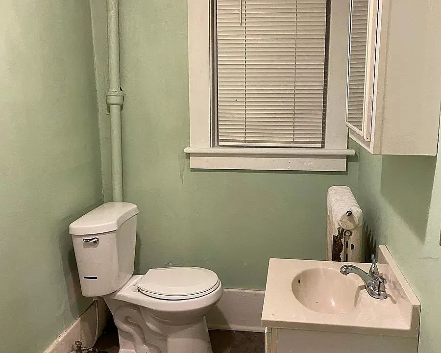 700 Main St #2A