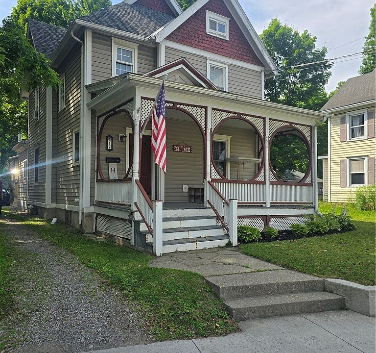 1st image of 17 Geneva St
