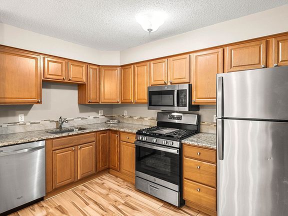 4th image of 50 Brookside Drive #J7