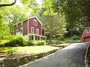 25 Alberts Hill Rd, Sandy Hook, CT 06482
