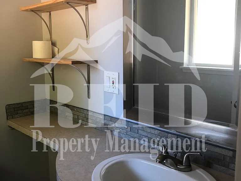 4813 Sandra Ln NE — Photo 25