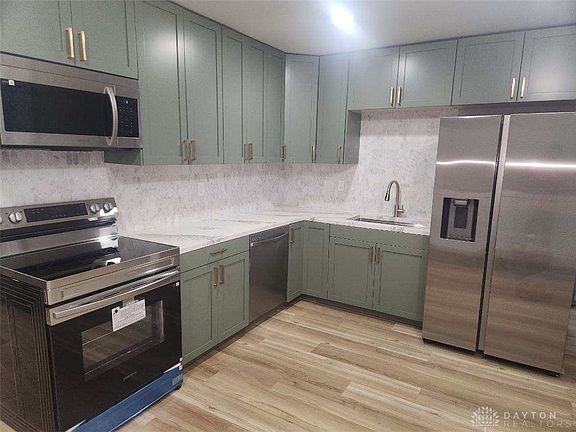 3rd image of 324 Dean Dr