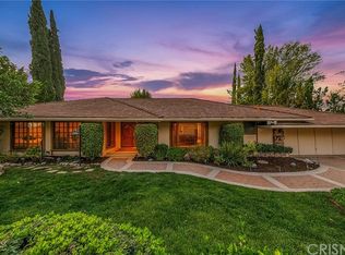 8937 Farralone Ave, Canoga Park, CA 91304