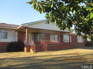 45 Marian Ln, Spring Lake, NC 28390