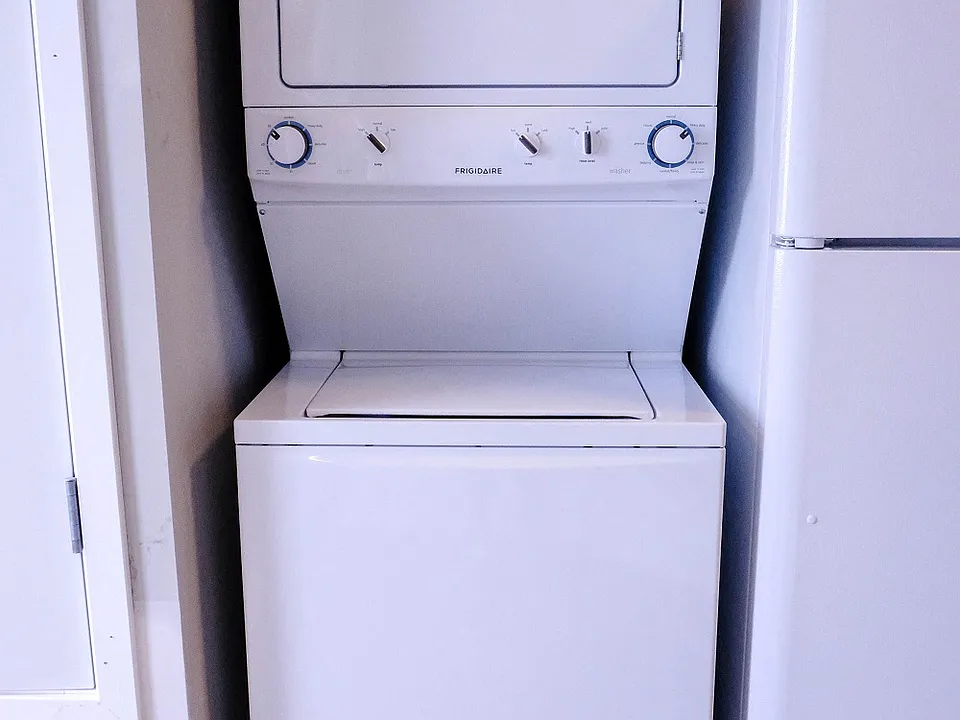 In Unit Washer/Dryer
