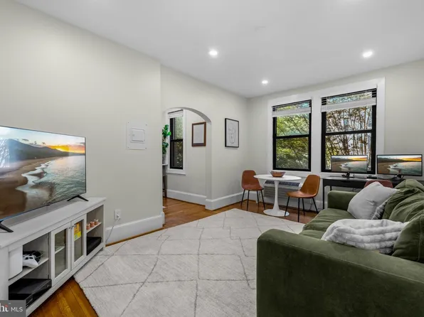 1726 17th St NW APT 201, Washington, DC 20009