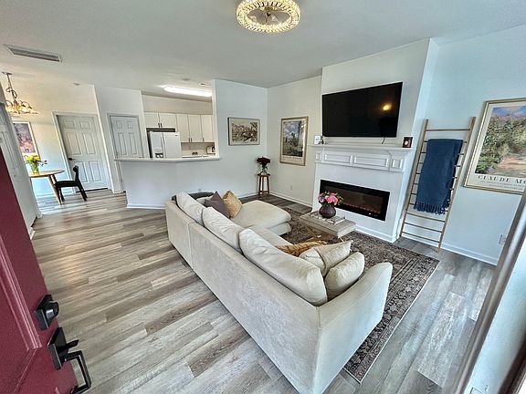 3rd image of 325 Hancock Union Ln