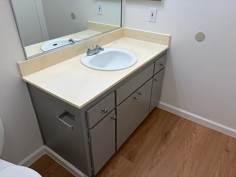151 Lakeside Dr #110 — Photo 21