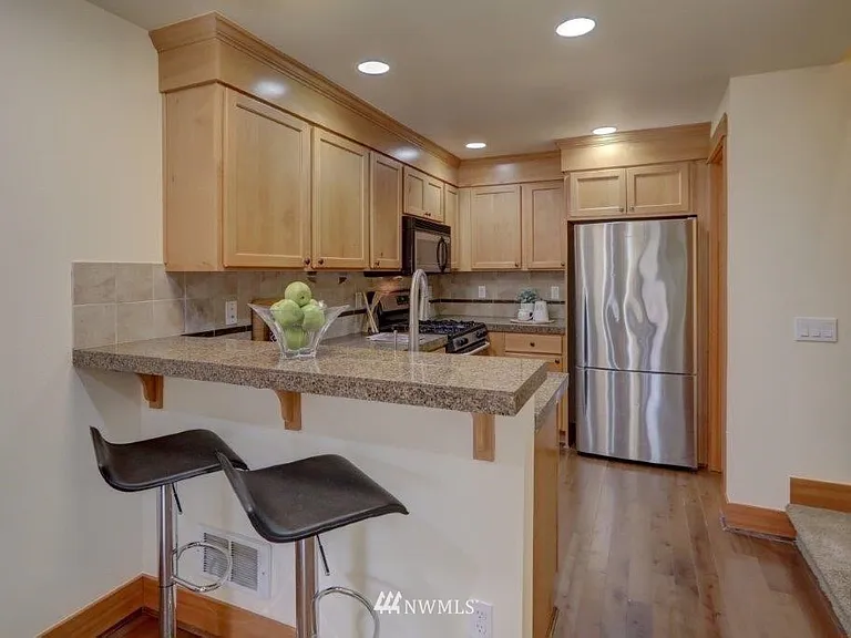 5204 Delridge Way SW #C — Photo 4