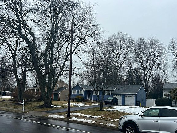 4th image of 2731 Princeton Pike