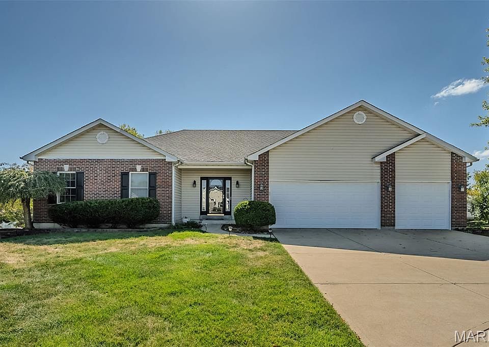 1st image of 84 Reuben Ct