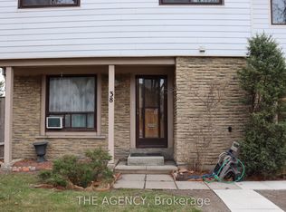 6540B Falconer Dr #38, Mississauga, ON L5N 1M1