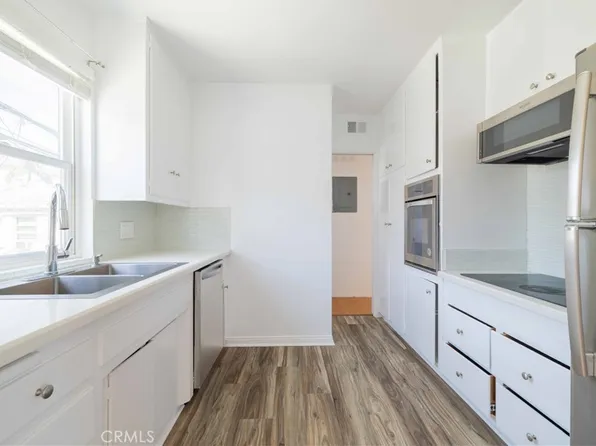 1227 E 1st St APT 2F, Long Beach, CA 90802