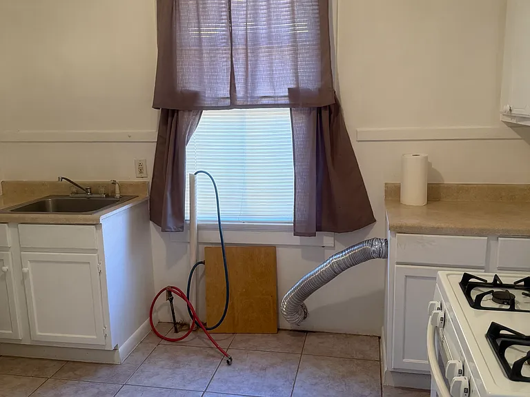 8721 Pritchard Pl — Photo 6