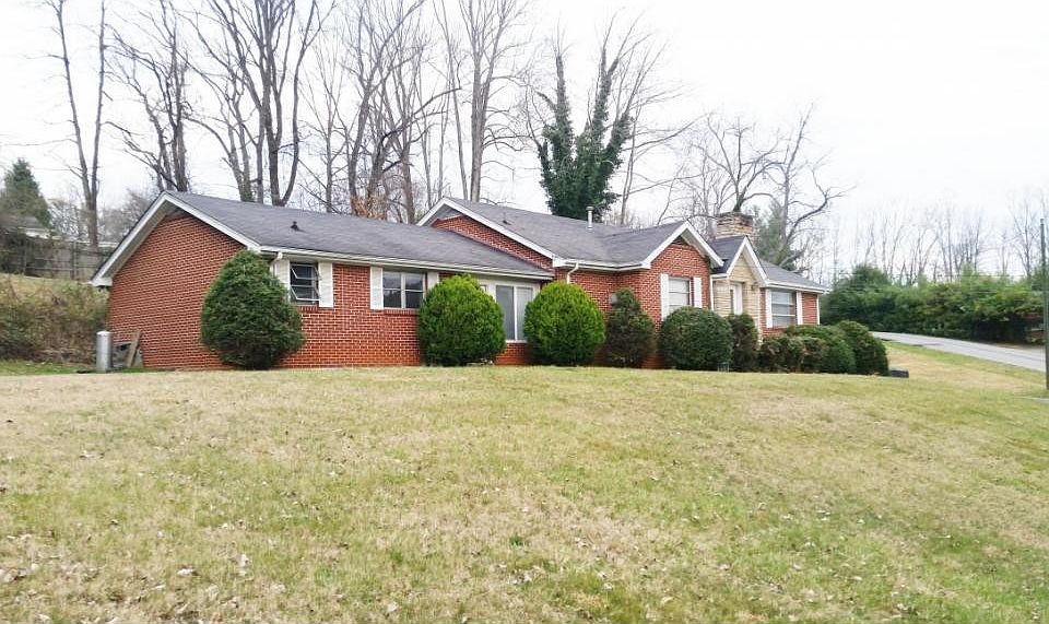 1st image of 1376 Lee Hwy