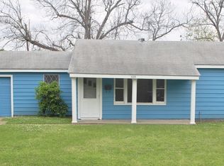 3128 Elm Ave, Groves, TX 77619