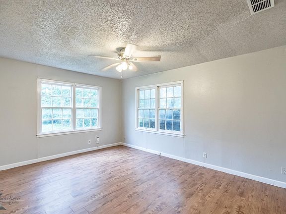 5th image of 1641 Marshall St