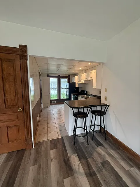 3 bed, 1.5 bath, $1,250 — Photo 4