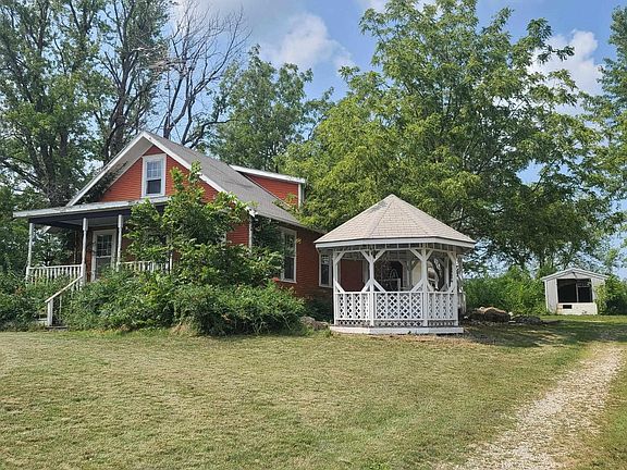 3rd image of 1815 265th St