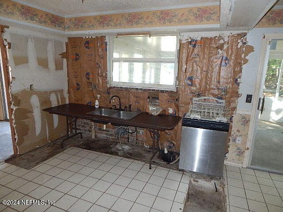 5th image of 3527 SHELDON Road