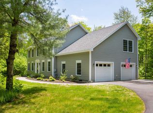 13 Dune Dr, Freeport, ME 04032