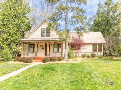 717 John A Woods Dr, Ann Arbor, MI, 48105