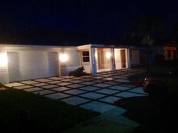 2nd image of 812 Shore Dr