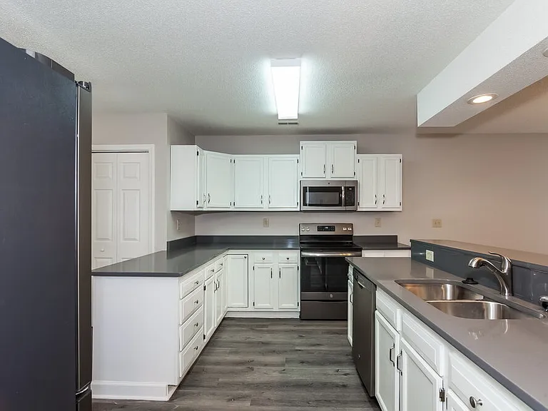 5422 Doverstone Ct — Photo 7