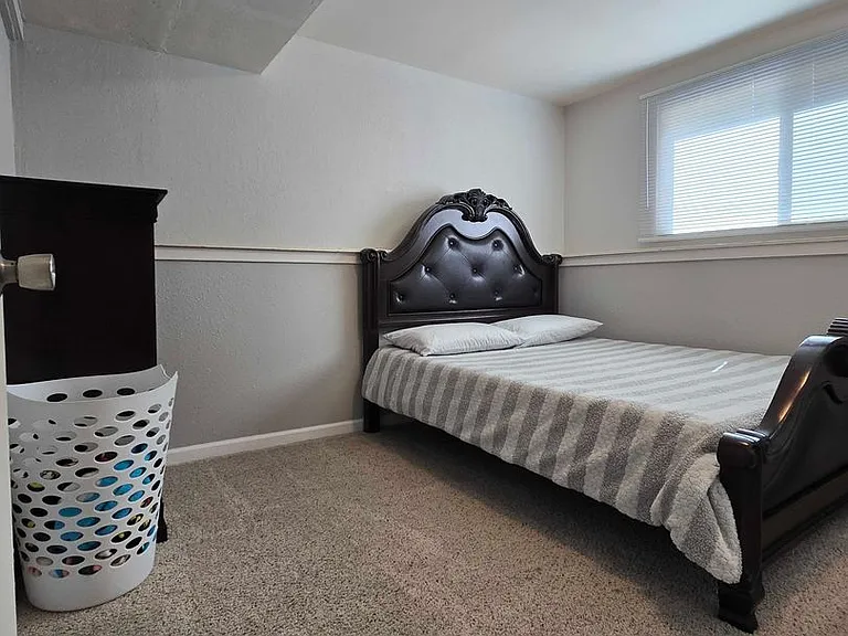 4800 King Arthur Way — Photo 10