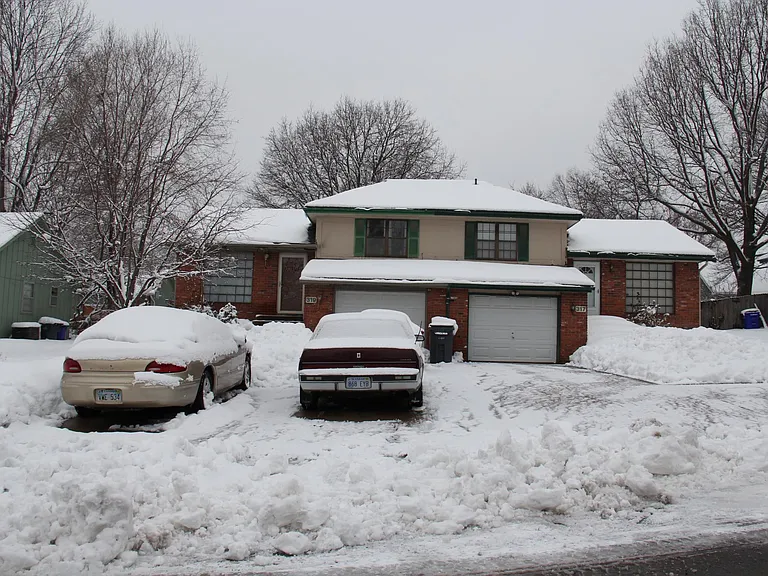 319 S Kenwood Ln #1 — Photo 1