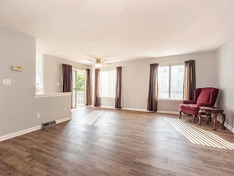 39 Staffordshire Commons Dr #39 — Photo 13