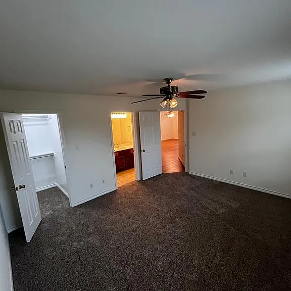 315 College Ave — Photo 17