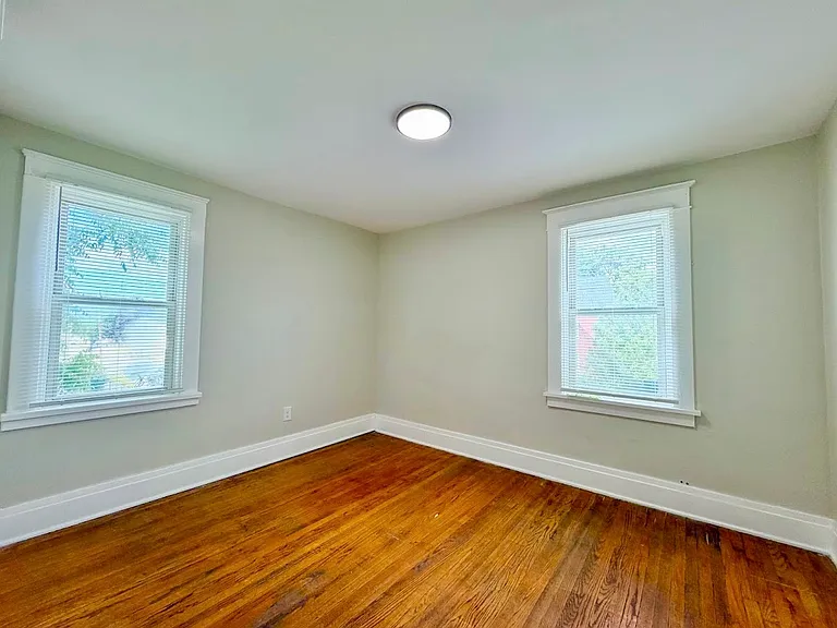 74 Houston St #2 — Photo 22