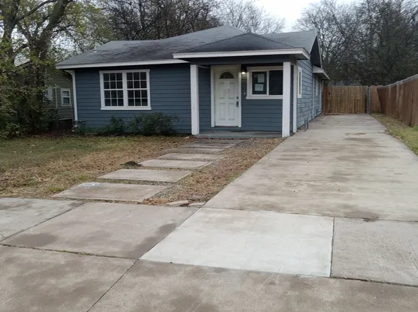 1105 Poindexter Ave, Cleburne, TX 76033