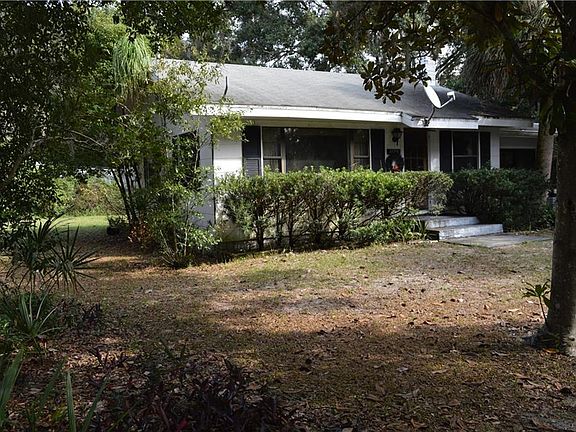 2nd image of 11728 Lake Dr