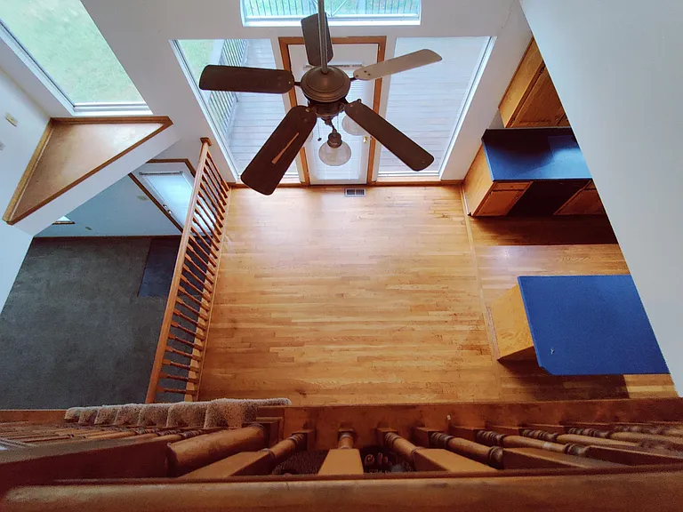 1901 Cherokee Dr — Photo 21