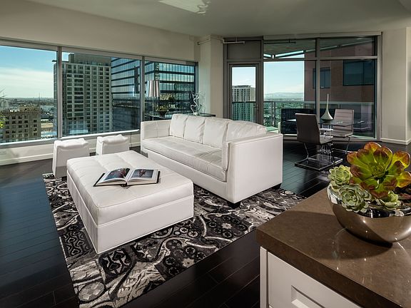 5th image of 705 W 9th St APT 2408