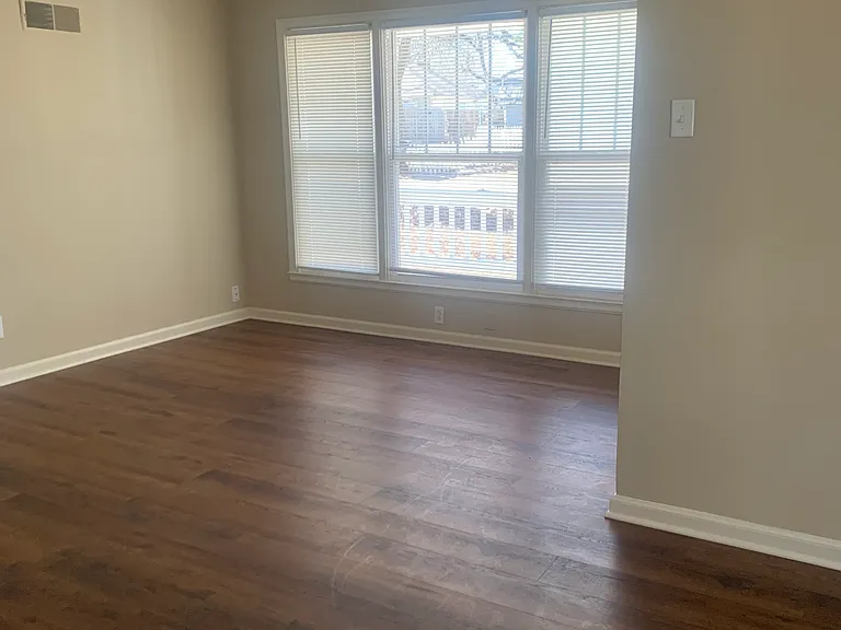 1228 SW Frazier Ave — Photo 3