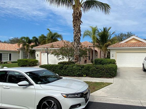 2nd image of 4607 Hammock Cir