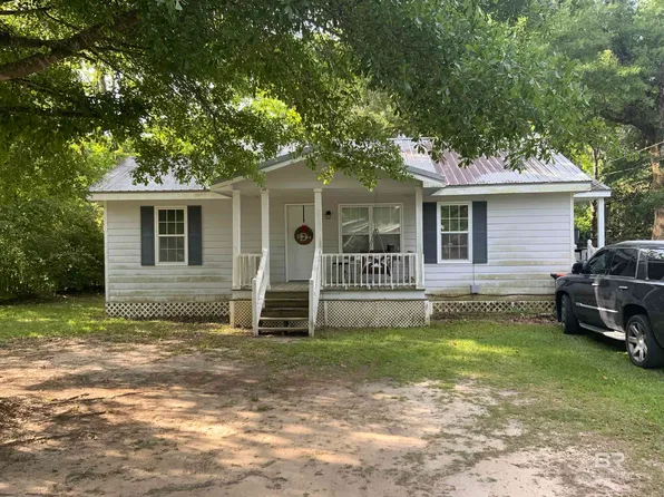 108 E Almyra St, Bay Minette, AL 36507