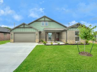 9035 E 161st Pl S, Bixby, OK 74008
