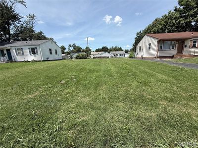 4325 Saint Regina Ln, Saint Ann, MO, 63074