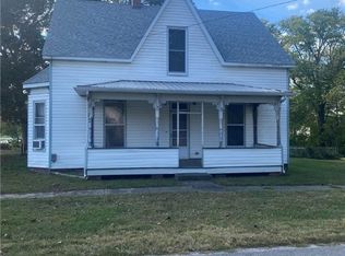 401 N Main St, Hutsonville, IL 62433