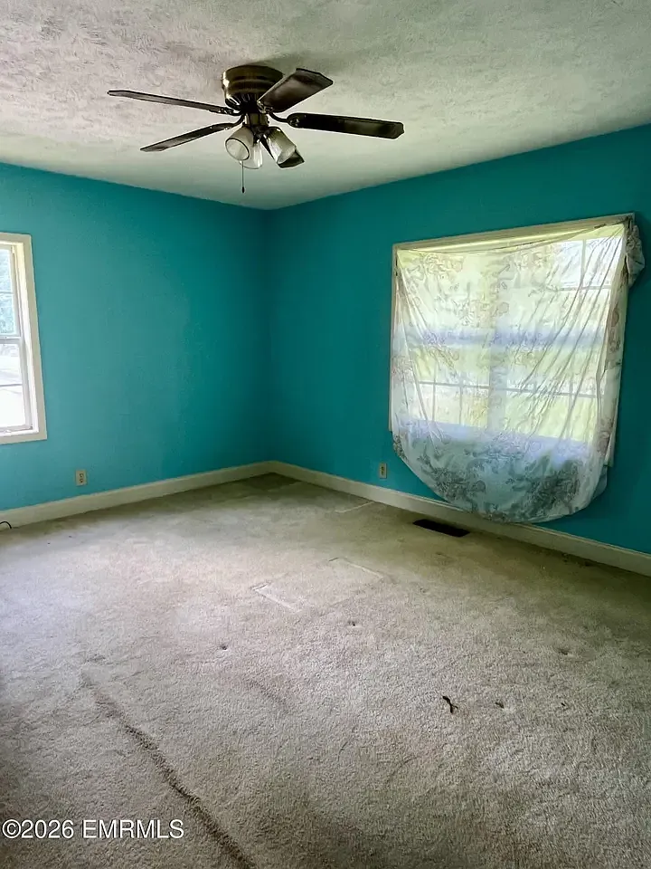 3 bed, 1400 sqft, $1,250 — Photo 3