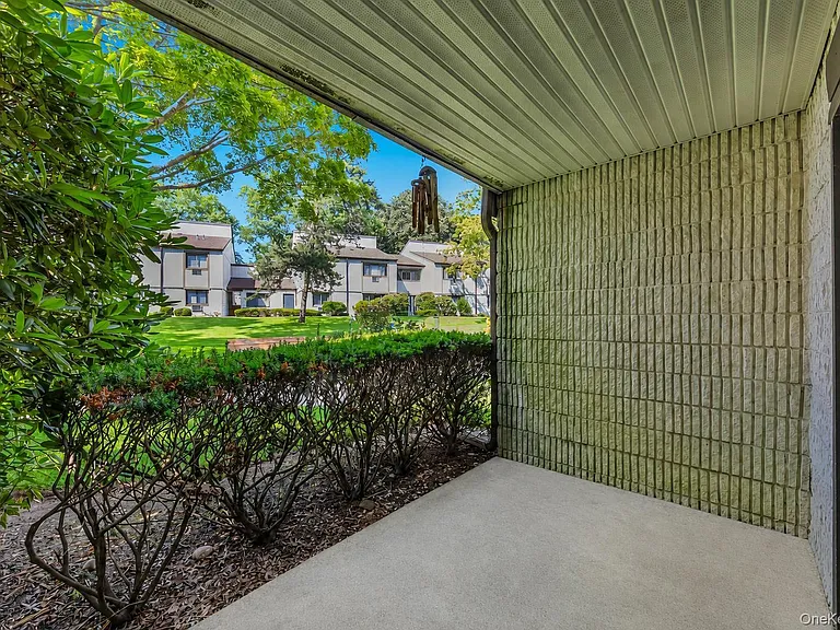 31 Richmond Blvd #1B — Photo 21